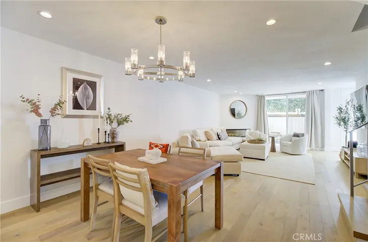 4834 Balboa Avenue B, Encino, California 91316