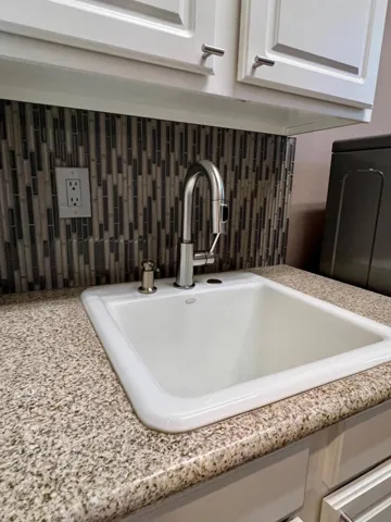 39552 Majorca S_19_laundry sink