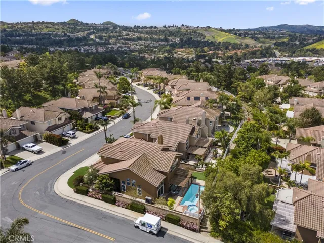 500 S Laureltree Drive, Anaheim Hills, California 92808