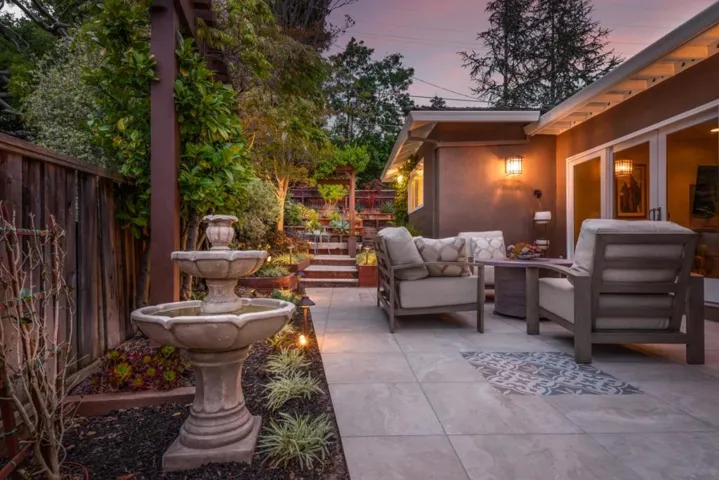 1133 Vernon Terrace, San Mateo, California 94402