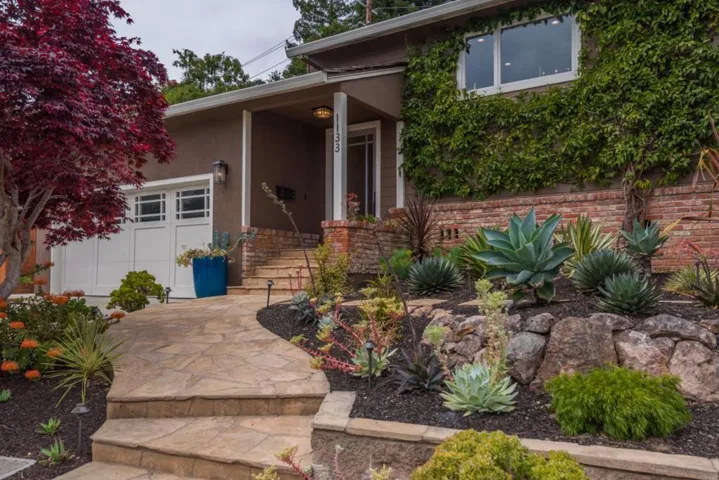 1133 Vernon Terrace, San Mateo, California 94402