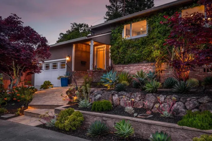 1133 Vernon Terrace, San Mateo, California 94402
