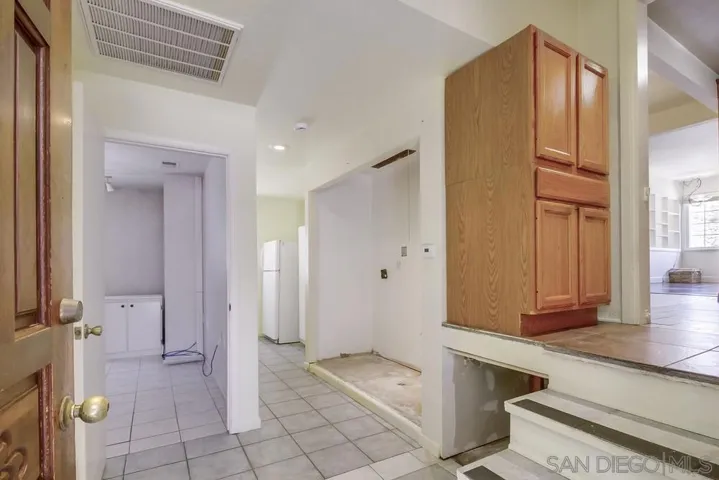 830 Midway Drive, Alpine, California 91901