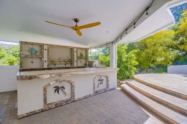 830 Midway Drive, Alpine, California 91901