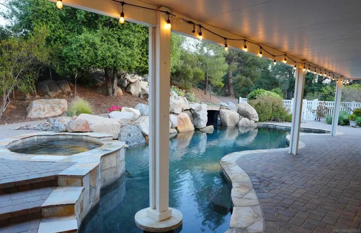 830 Midway Drive, Alpine, California 91901