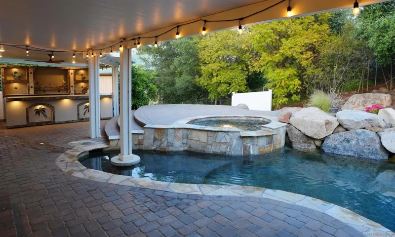 830 Midway Drive, Alpine, California 91901