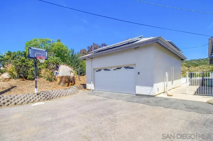 830 Midway Drive, Alpine, California 91901