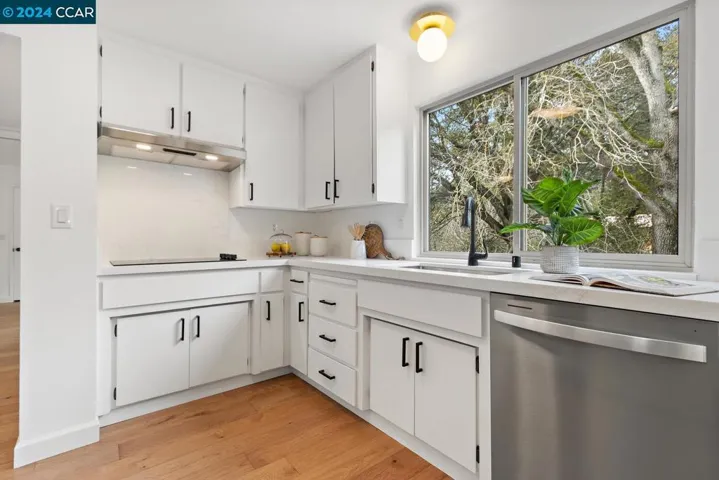 139 Glorietta Blvd, Orinda, California 94563
