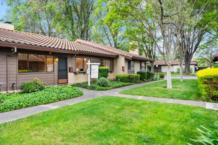 124 Brahms Way, Sunnyvale, California 94087