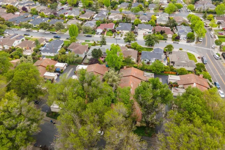 124 Brahms Way, Sunnyvale, California 94087