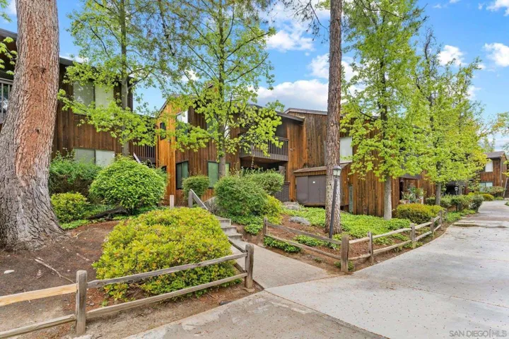 2157 Arnold Way 723, Alpine, California 91901