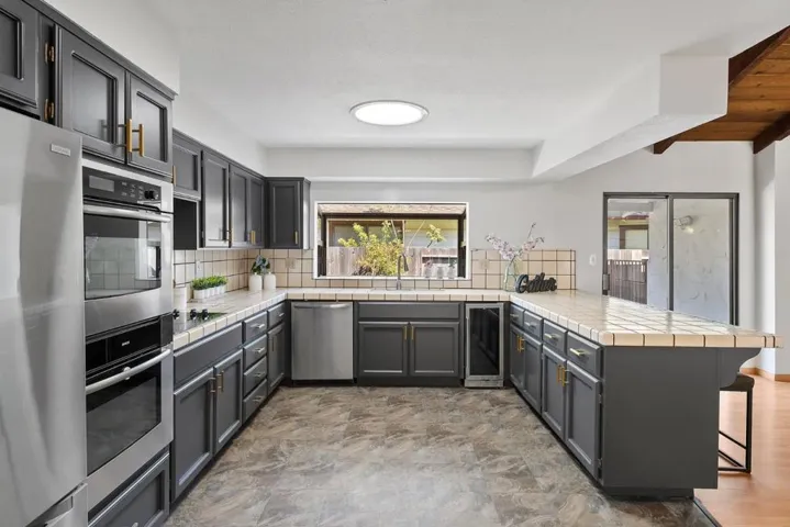 14121 Saratoga Sunnyvale Road, Saratoga, California 95070