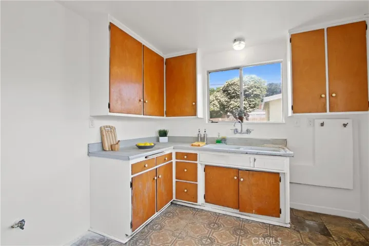1026 Glenshaw Drive, La Puente, California 91744