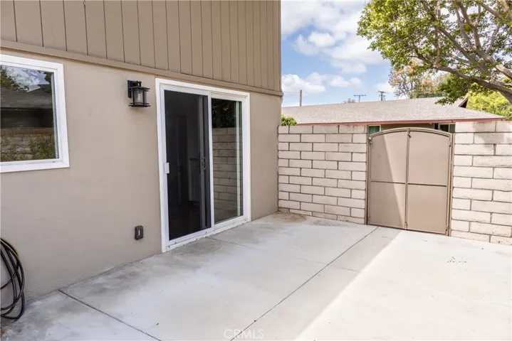 1107 W Memory Lane 15a, Santa Ana, California 92706