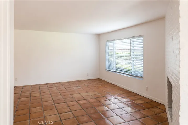 1107 W Memory Lane 15a, Santa Ana, California 92706