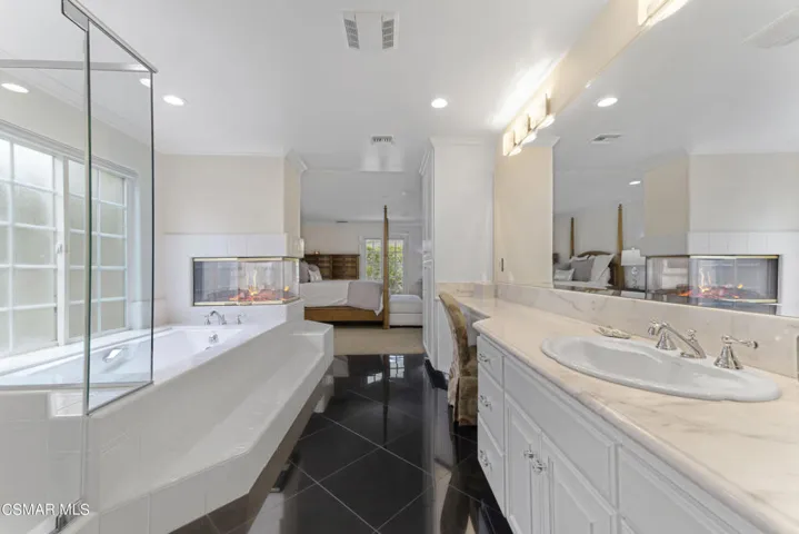 2338 Stormcroft Ct, Thousand Oaks-HsHPr