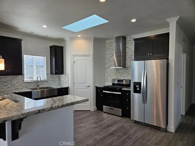 7271 Katella Avenue 40, Stanton, California 90680