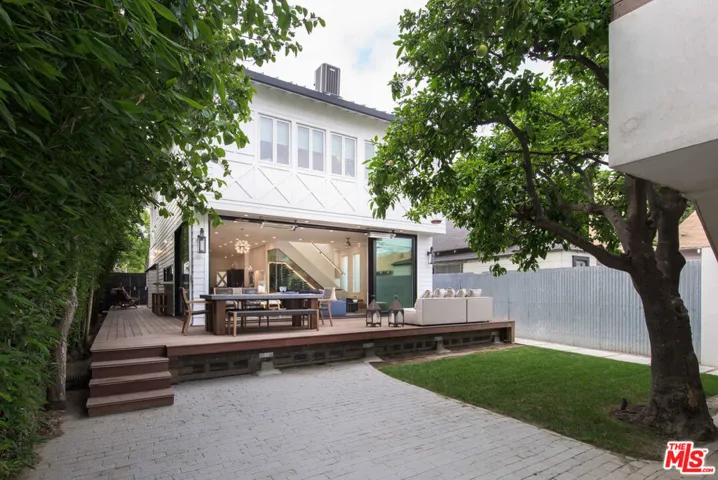 624 Santa Clara Avenue, Venice, California 90291