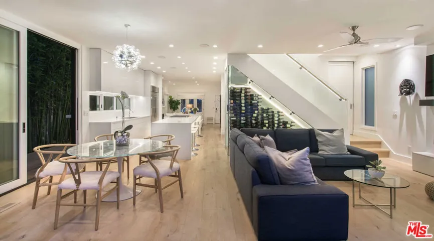 624 Santa Clara Avenue, Venice, California 90291