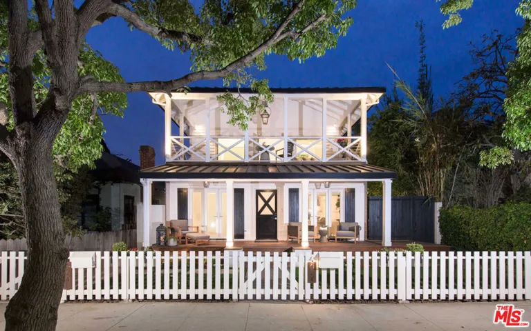 624 Santa Clara Avenue, Venice, California 90291