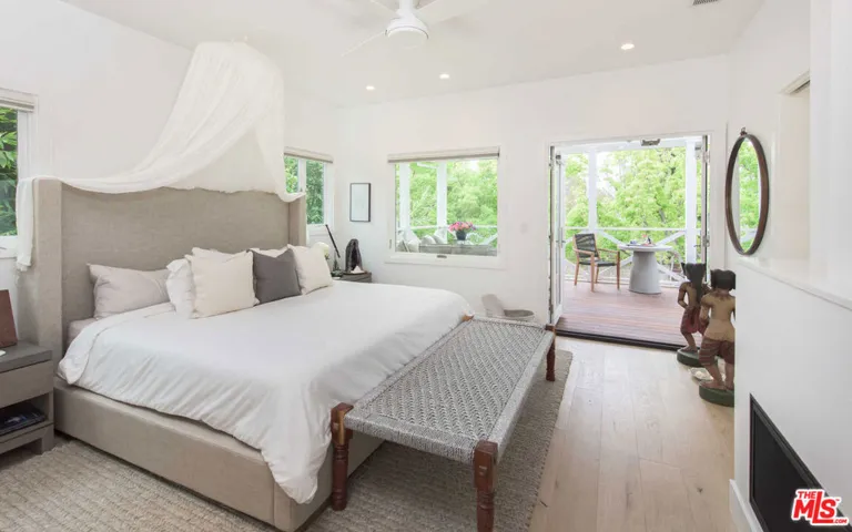 624 Santa Clara Avenue, Venice, California 90291