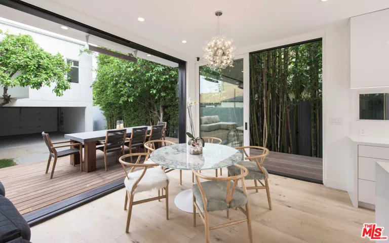 624 Santa Clara Avenue, Venice, California 90291