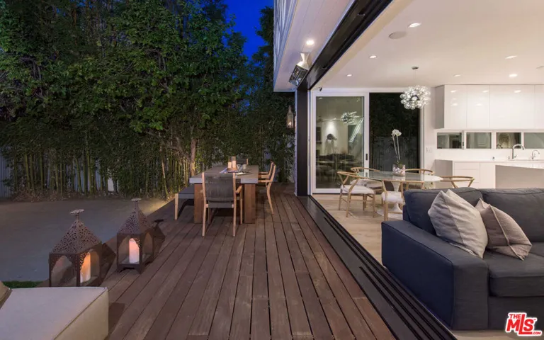 624 Santa Clara Avenue, Venice, California 90291