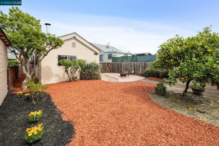 10455 Longfellow Ave, Oakland, California 94603