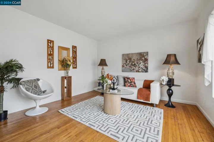 10455 Longfellow Ave, Oakland, California 94603
