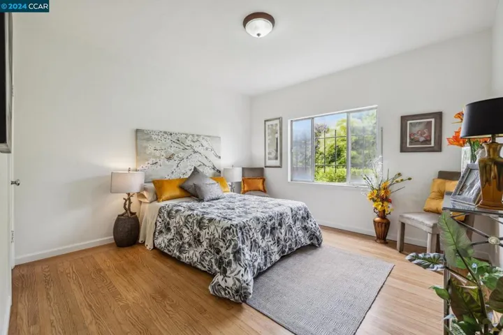 10455 Longfellow Ave, Oakland, California 94603