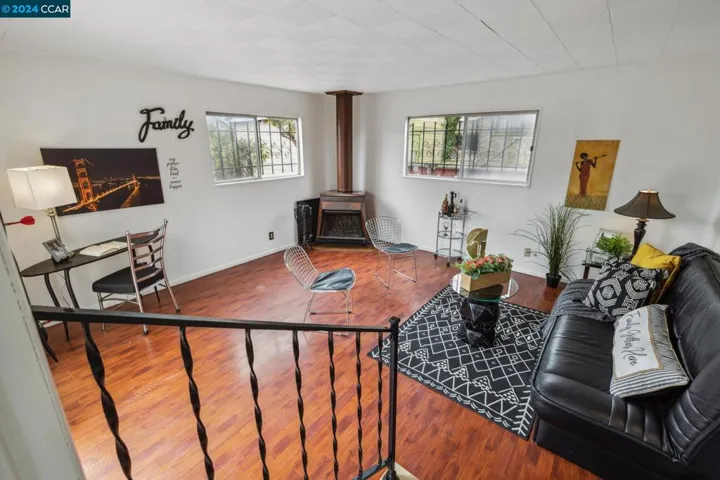 10455 Longfellow Ave, Oakland, California 94603