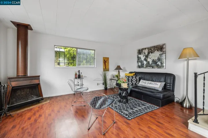 10455 Longfellow Ave, Oakland, California 94603