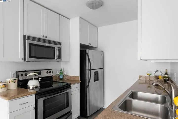 1590 Yardley St, Santa Rosa, California 95403
