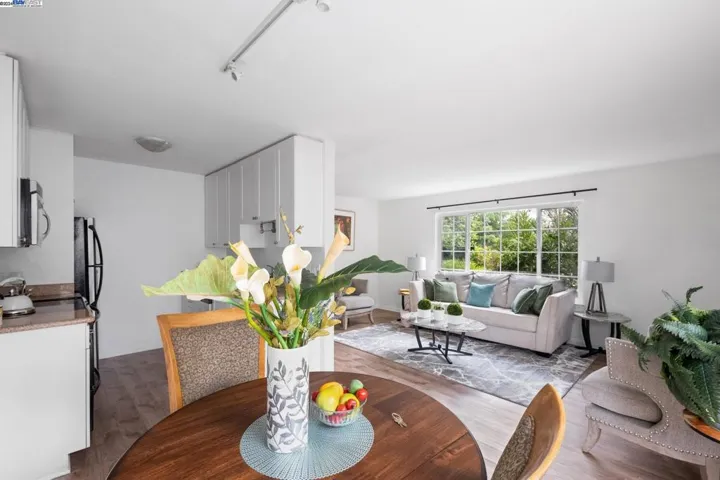 1590 Yardley St, Santa Rosa, California 95403