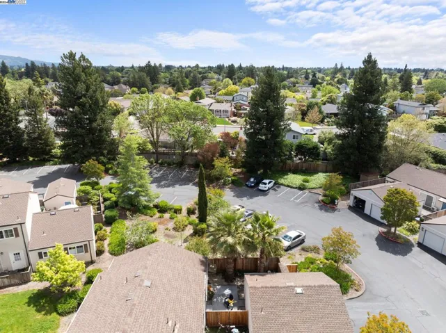 1590 Yardley St, Santa Rosa, California 95403