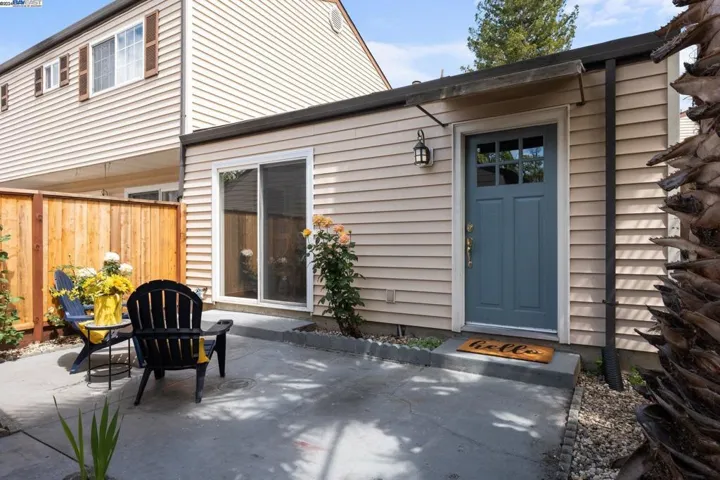 1590 Yardley St, Santa Rosa, California 95403