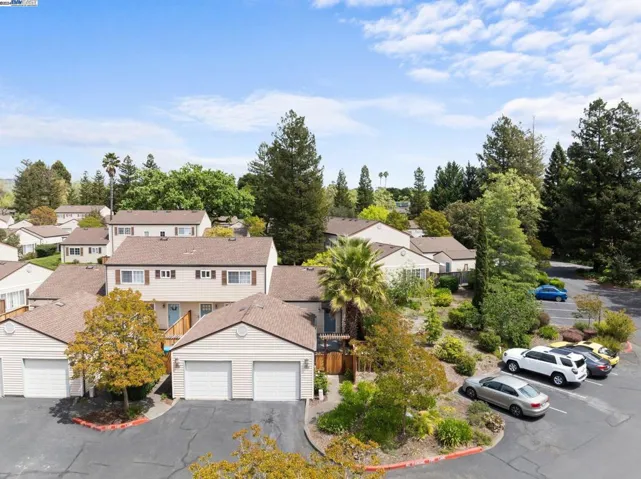 1590 Yardley St, Santa Rosa, California 95403