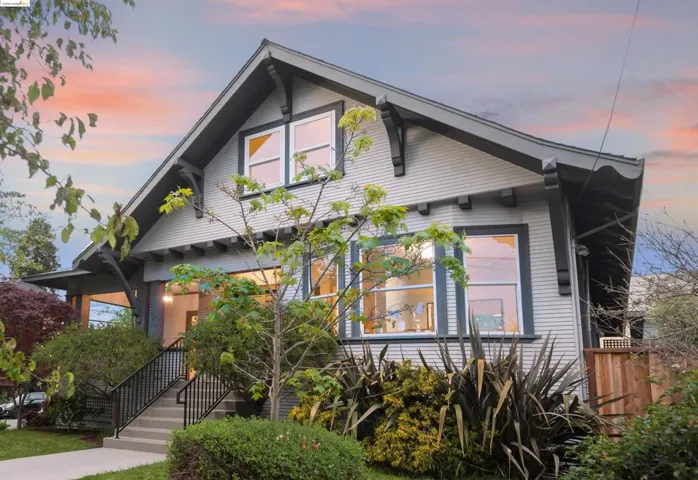 5528 Dover St, Oakland, California 94609