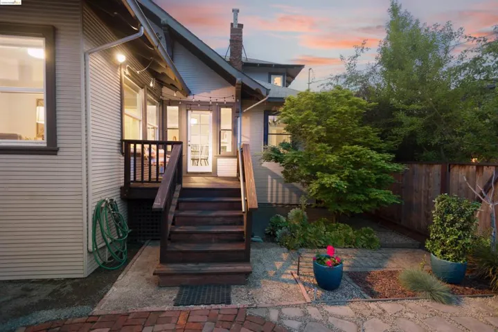 5528 Dover St, Oakland, California 94609