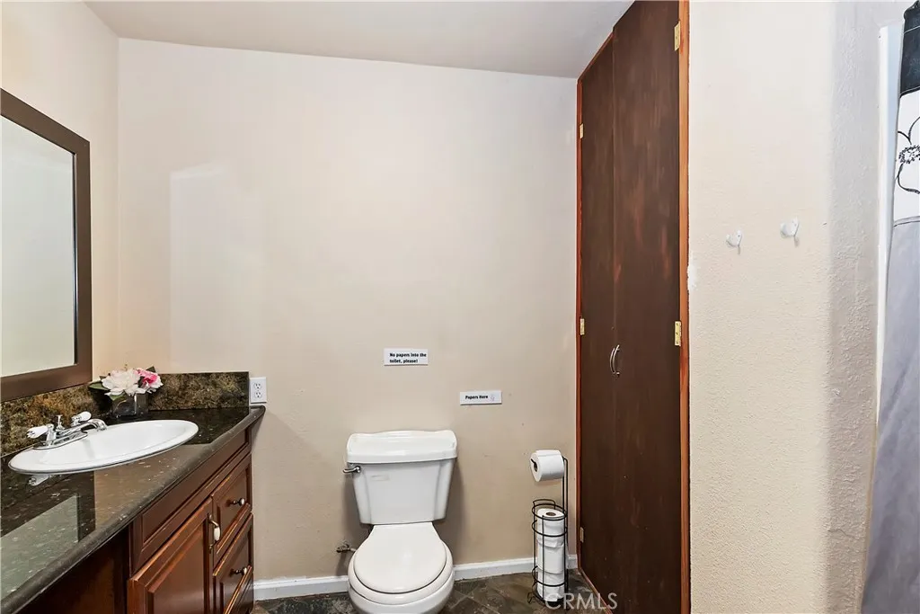 24998 Jewel Drive, Crestline, California 92325 home-pic-34