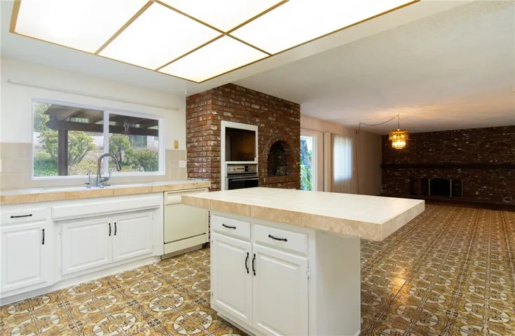 6768 E Kentucky Avenue, Anaheim Hills, California 92807
