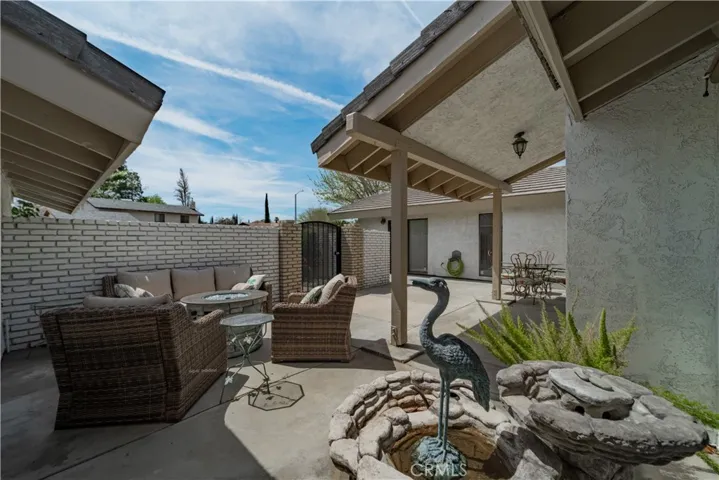 39692 Makin Avenue, Palmdale, California 93551
