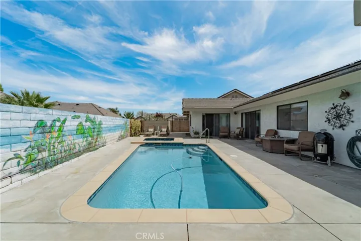 39692 Makin Avenue, Palmdale, California 93551