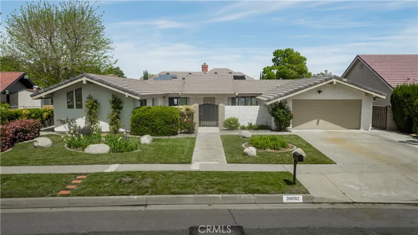 39692 Makin Avenue, Palmdale, California 93551