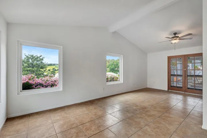 3011 Hypoint Ave, Escondido, California 92027