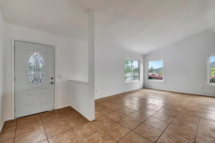 3011 Hypoint Ave, Escondido, California 92027