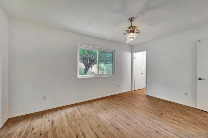 3011 Hypoint Ave, Escondido, California 92027