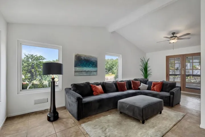 3011 Hypoint Ave, Escondido, California 92027