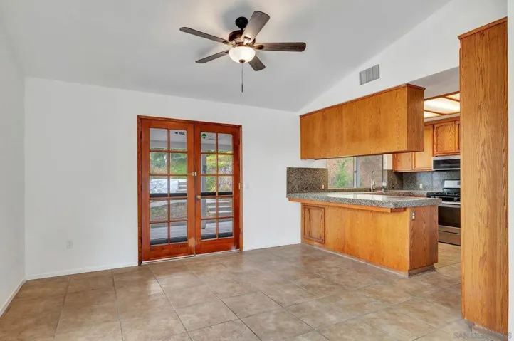 3011 Hypoint Ave, Escondido, California 92027