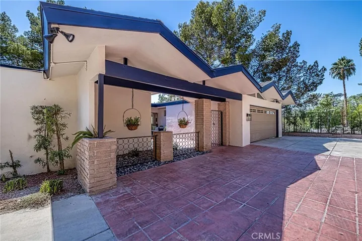 4747 El Caballero Drive, Tarzana, California 91356